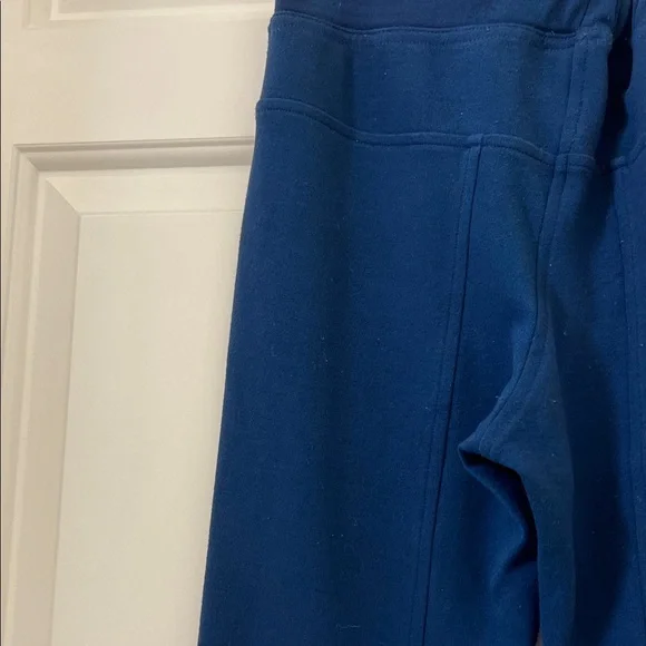 Hale Bob Blue Athletic Leggings M - Picture 4 of 5